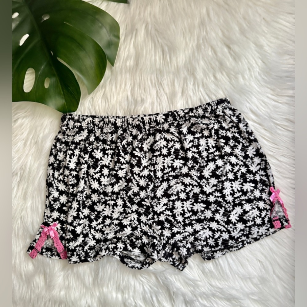 ⭐️
 Floral Lounge Shorts